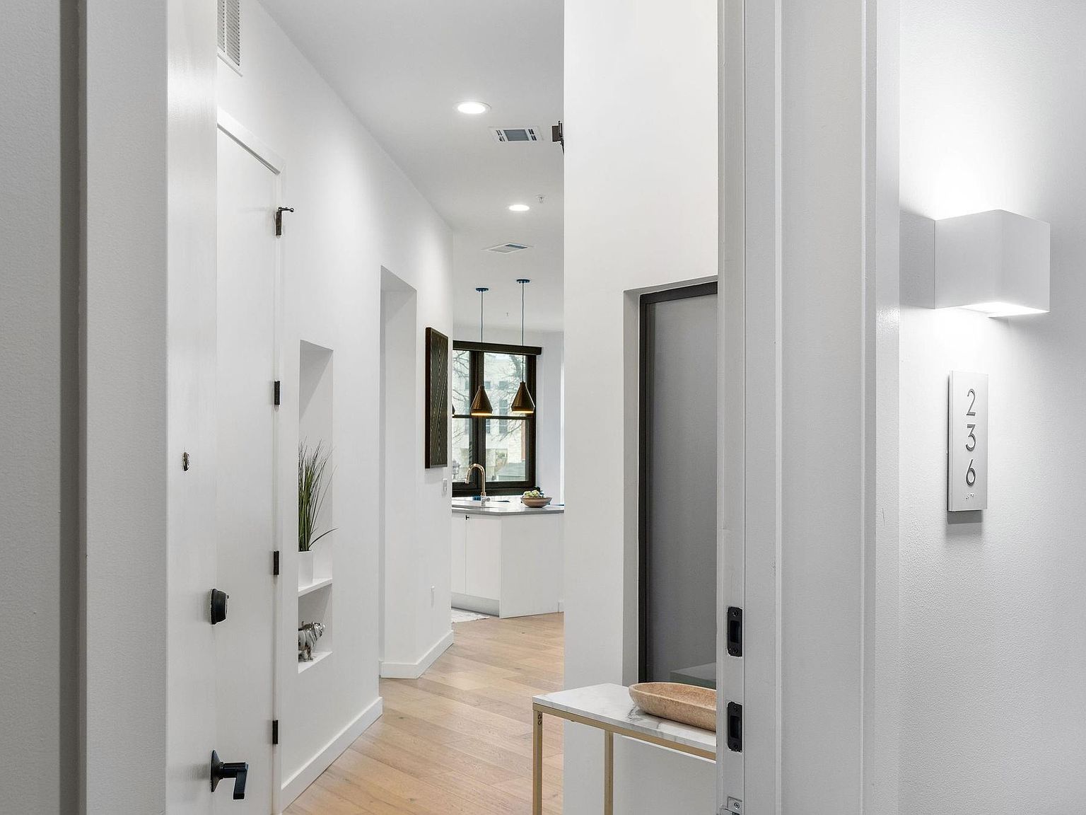 800 Embassy Dr APT 236 Austin, TX 78702 - Thumbnail 3