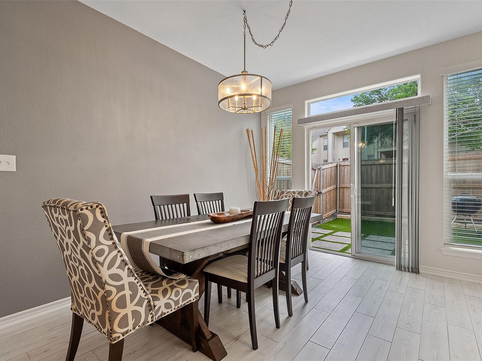 12213 Abbey Glen Ln Austin, TX 78753 - Thumbnail 3