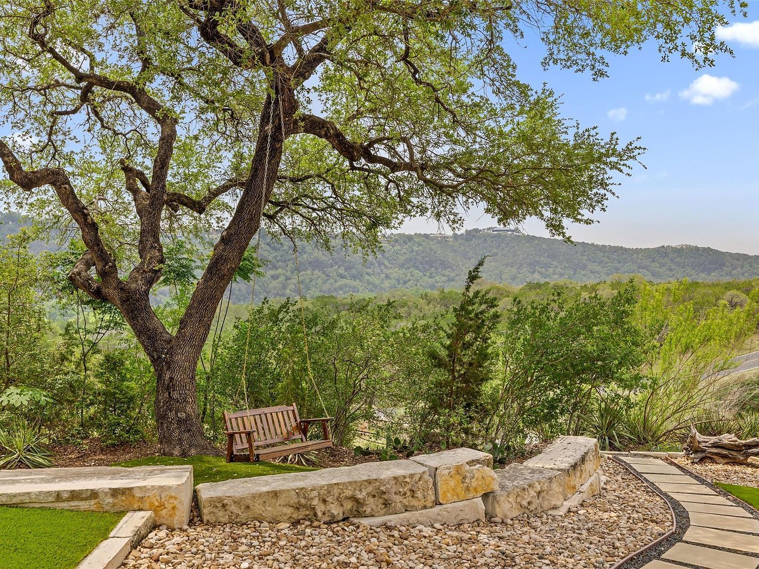 2413 Arion Cir Austin, TX 78730 - Thumbnail 3