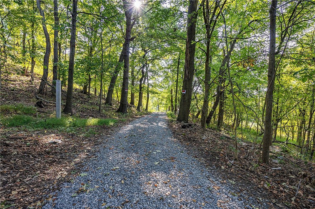 2019 7th Street Rd New Kensington, PA 15068 - Thumbnail 3