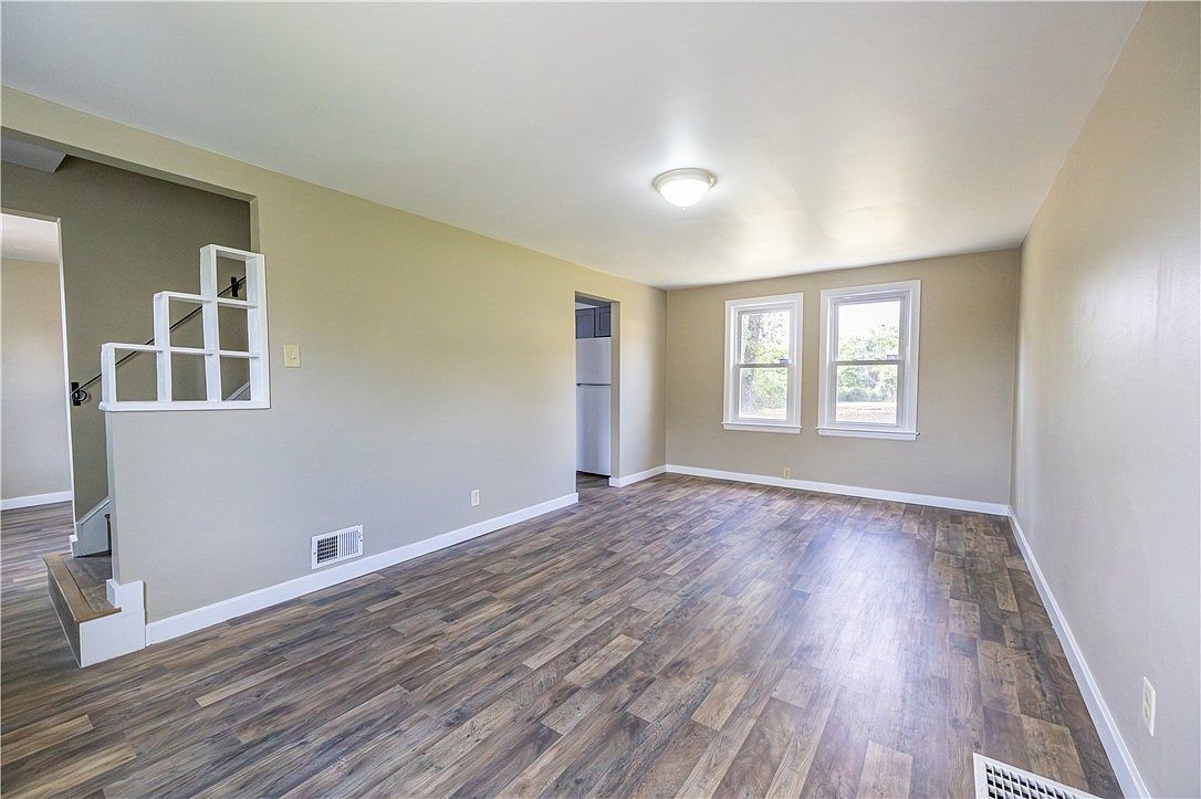 713 Lynda Ln North Versailles, PA 15137 - Thumbnail 3