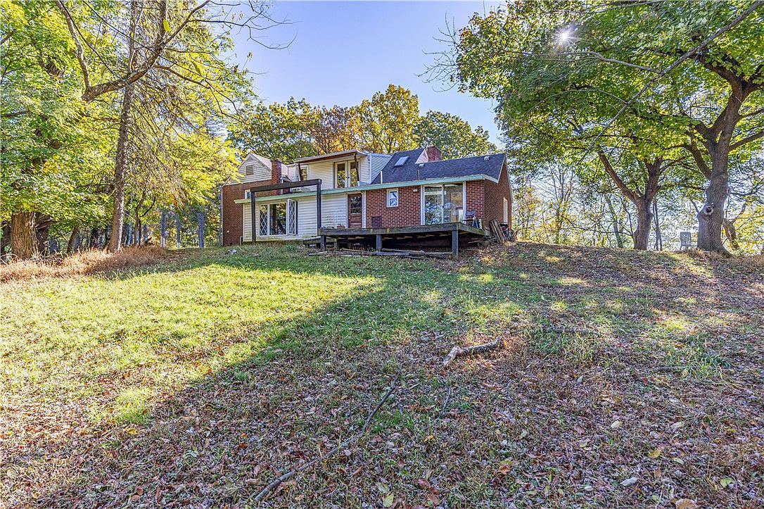 2035 Aurora Dr New Kensington, PA 15068 - Thumbnail 3