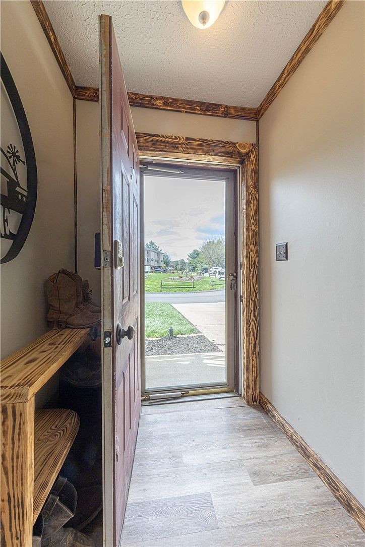 127 Forest Dr Seven Fields, PA 16046 - Thumbnail 3