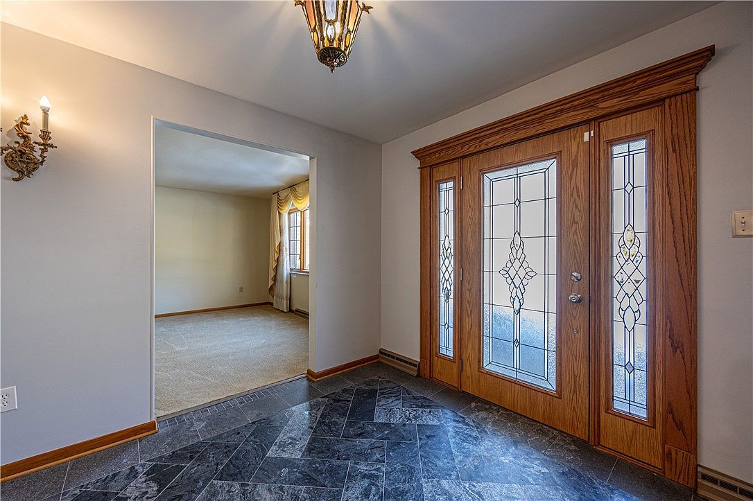 50 Camelot Ct Pittsburgh, PA 15235 - Thumbnail 3