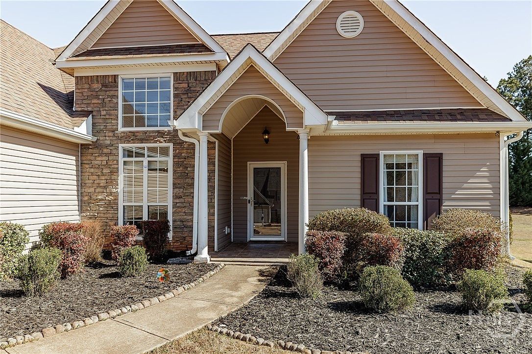 200 Queensland Ln Covington, GA 30016 - Thumbnail 3