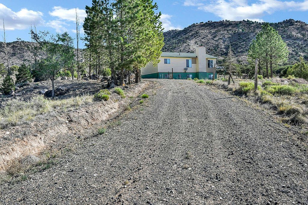 230 N 300 E Bicknell, UT 84715 - Thumbnail 3