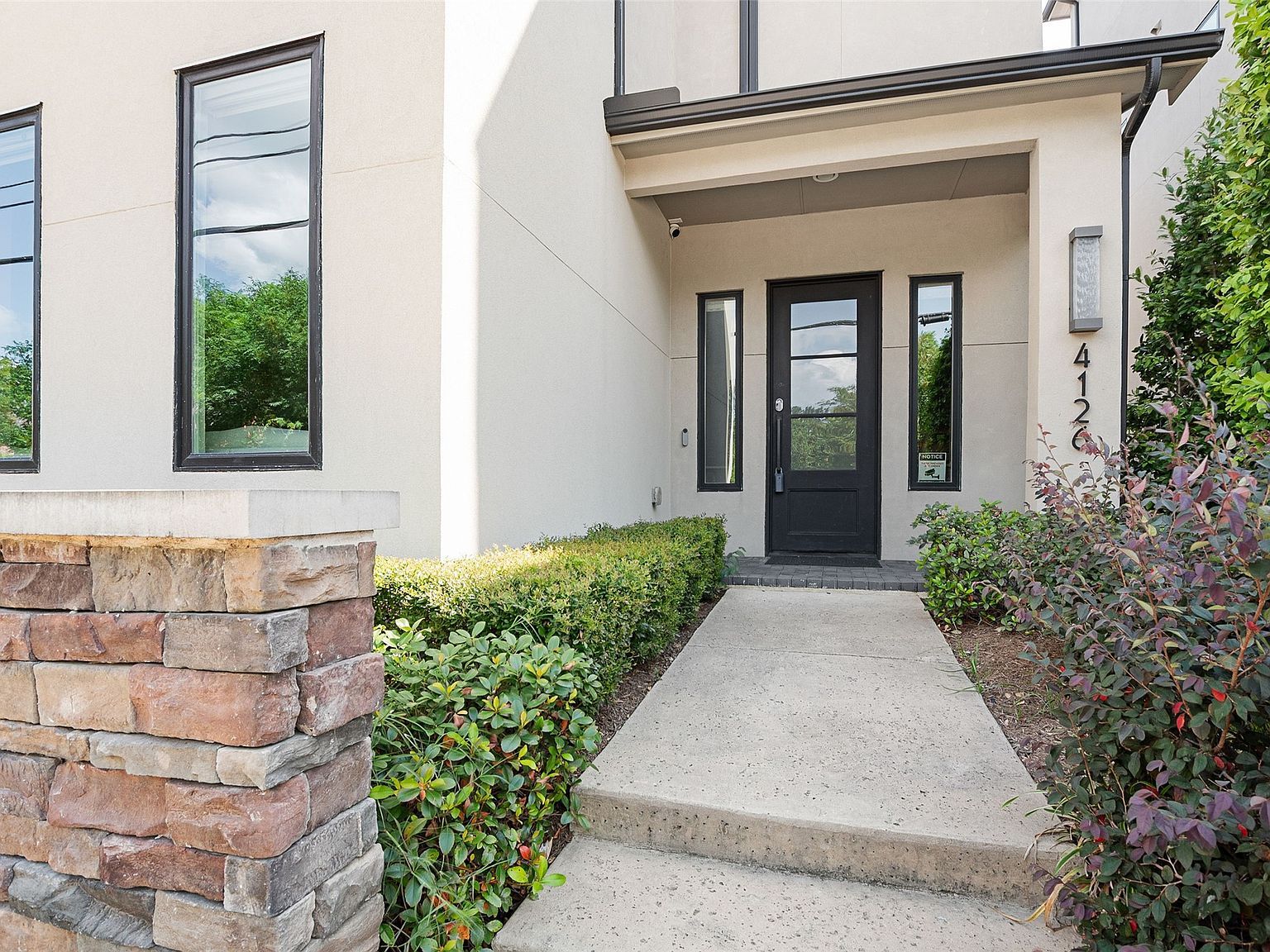 4126 Entrada Way Dallas, TX 75219 - Thumbnail 3