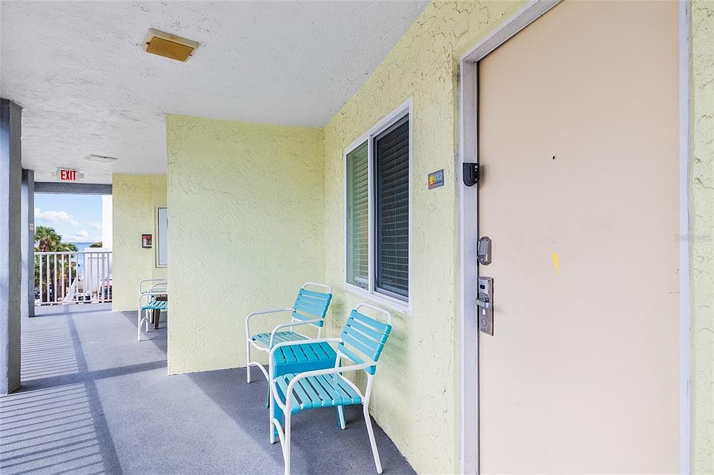 445 S Gulfview Blvd #412 Clearwater, FL 33767 - Thumbnail 3