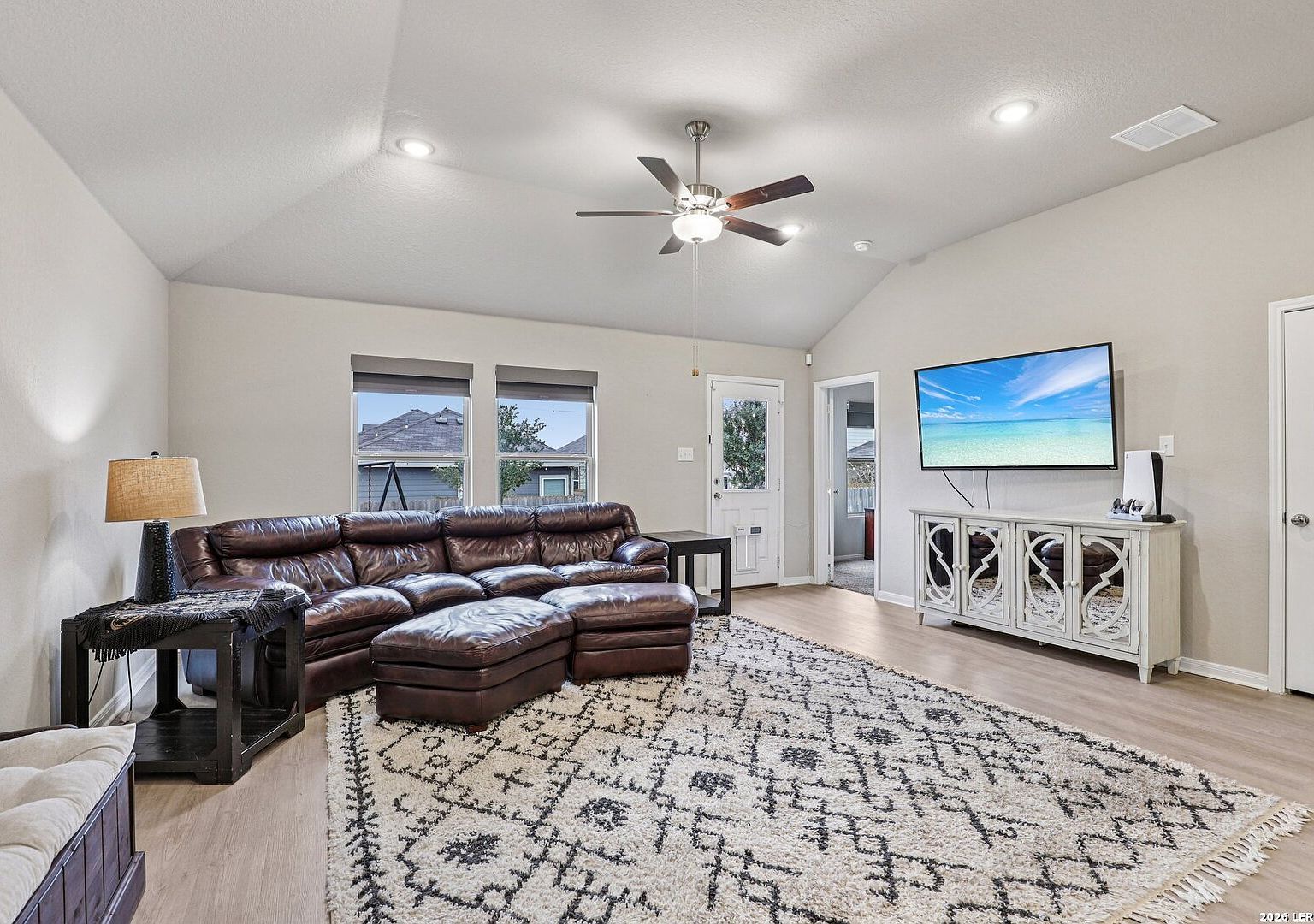 5714 Igneous Bnd San Antonio, TX 78222 - Thumbnail 3