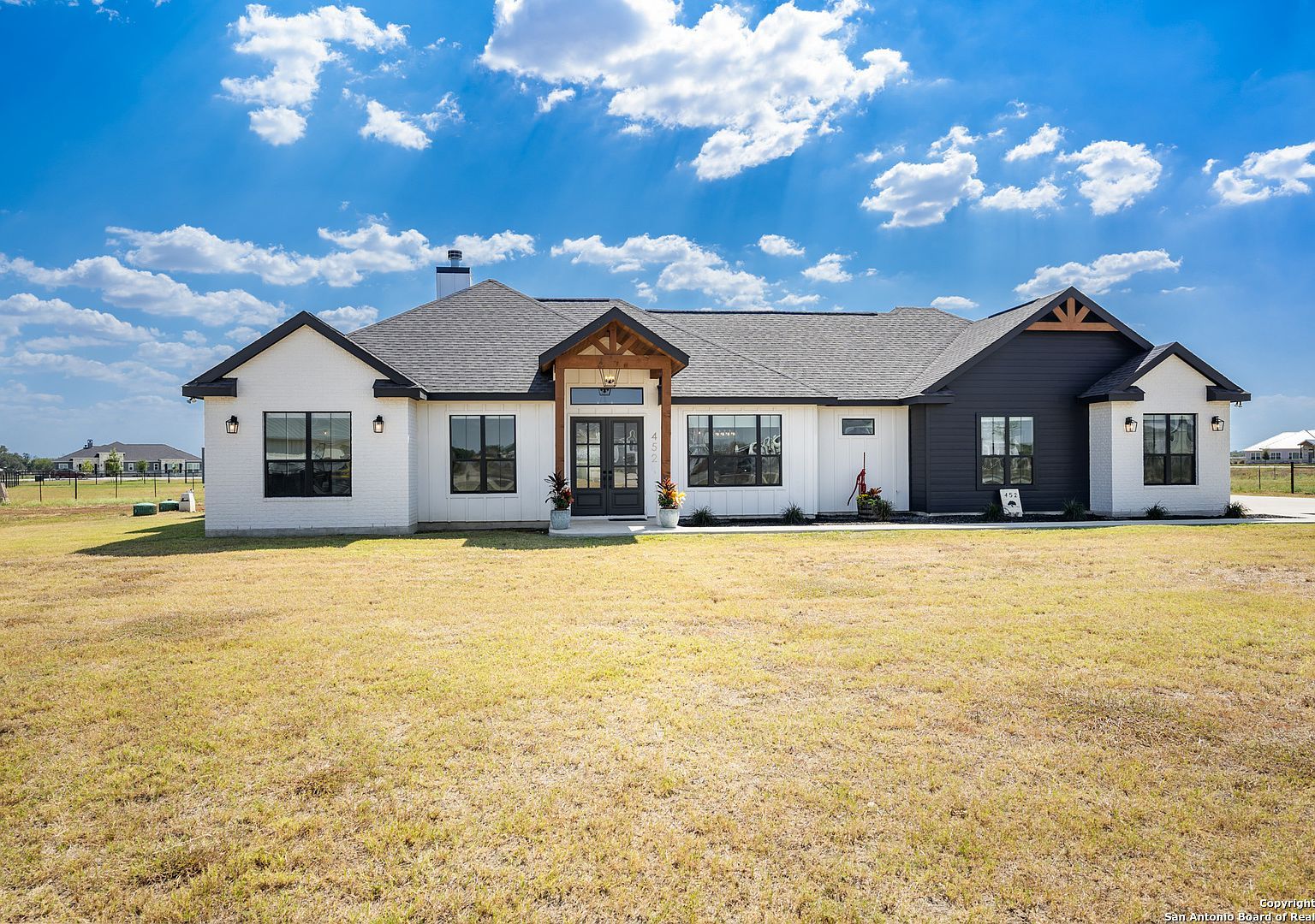 452 Farmstead Dr Seguin, TX 78155 - Thumbnail 3