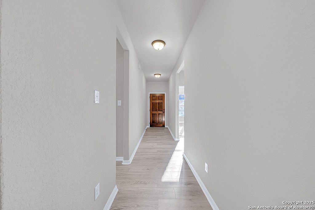 10423 Francisco Way San Antonio, TX 78109 - Thumbnail 3