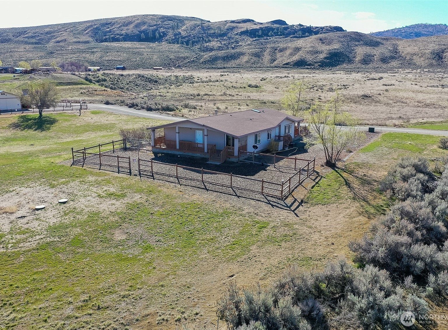 32 Valley View Dr Tonasket, WA 98855 - Thumbnail 3