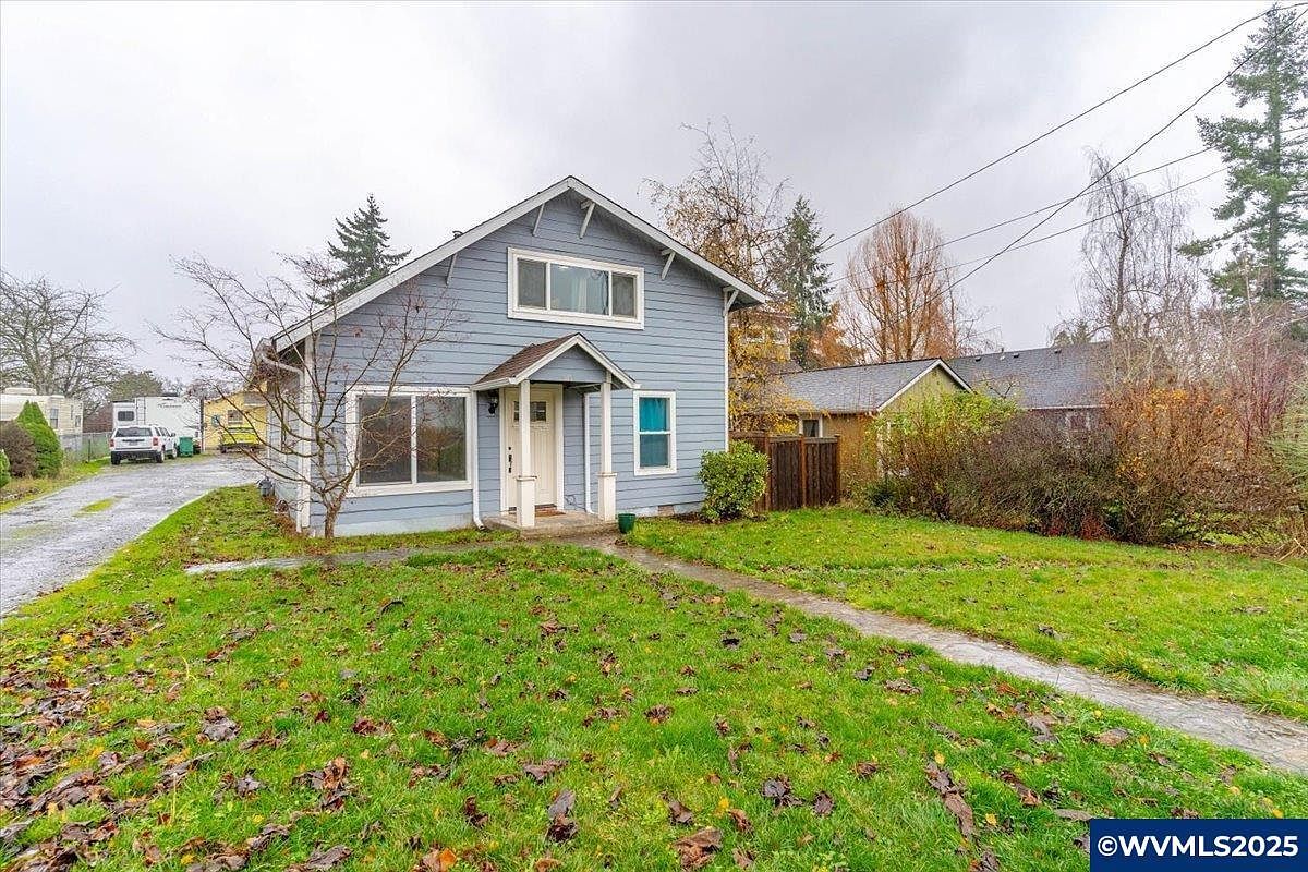 515 Norway St Silverton, OR 97381 - Thumbnail 3