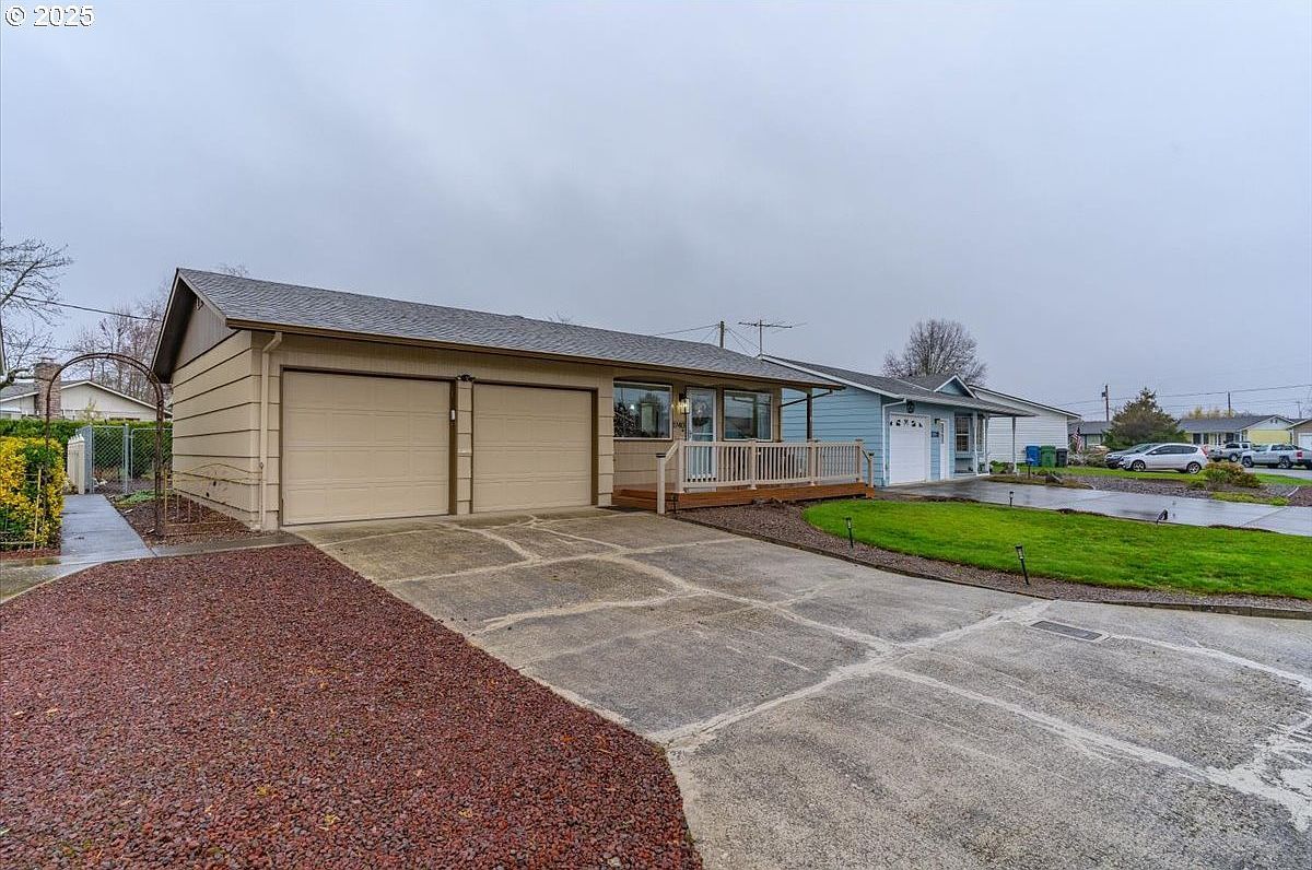 1740 Jansen Way Woodburn, OR 97071 - Thumbnail 3