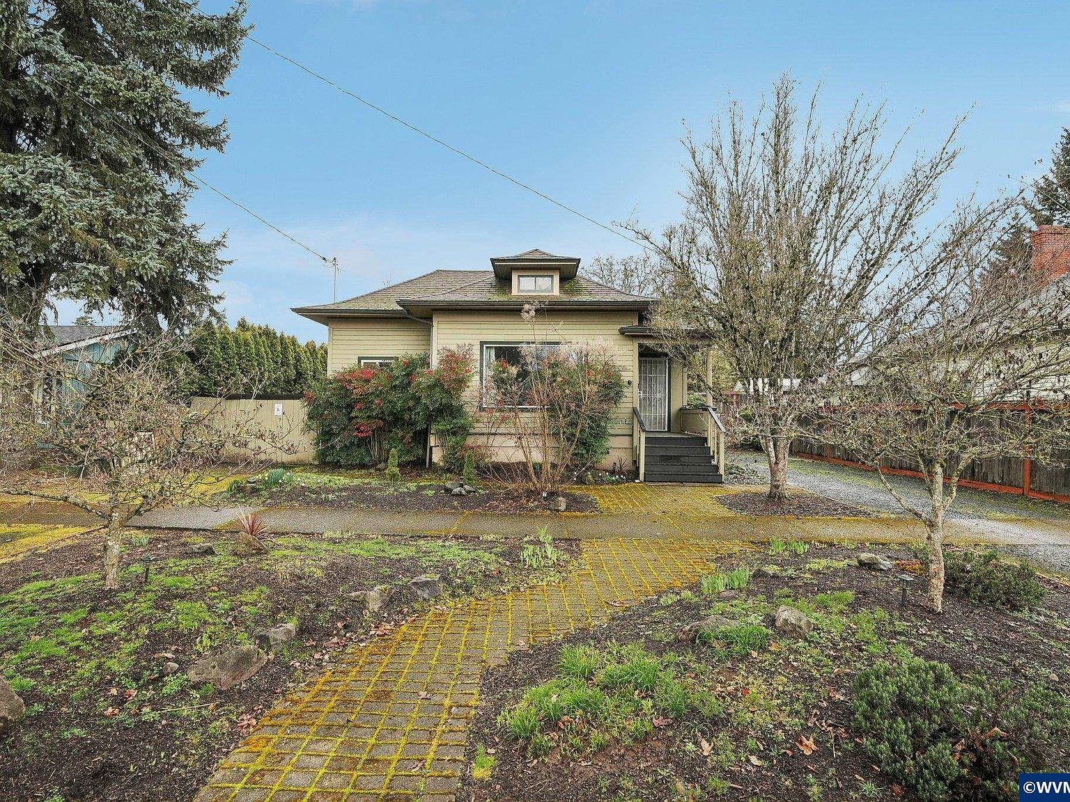 1051 SW Ellis St Dallas, OR 97338 - Thumbnail 3