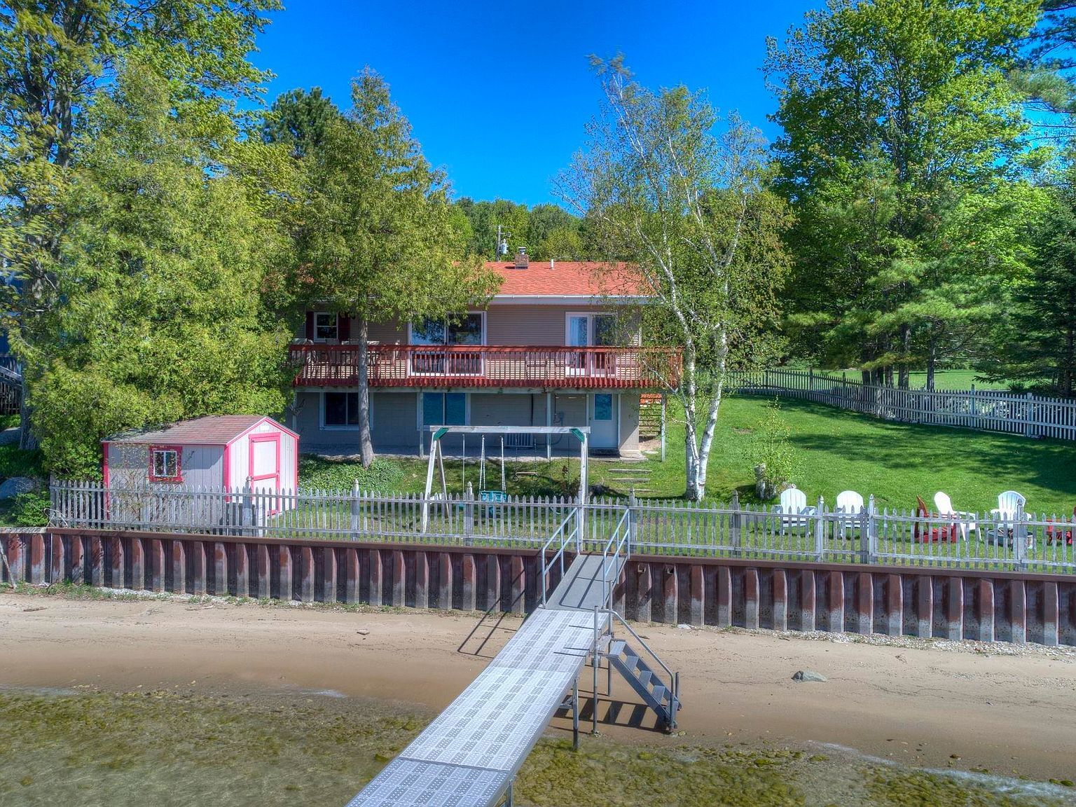 488 S Stony Point Rd Suttons Bay, MI 49682 - Thumbnail 3