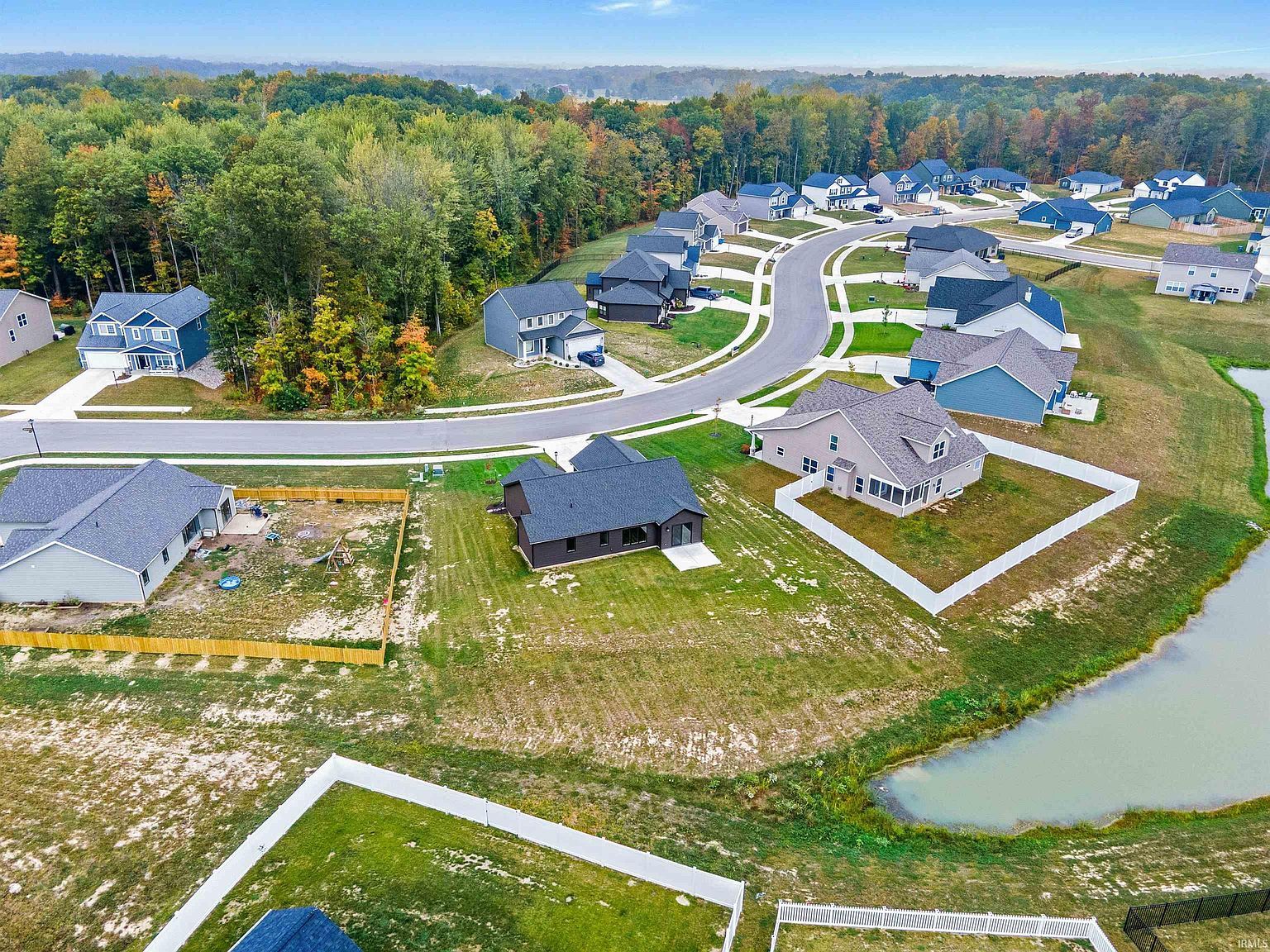 3410 Bruin Pass Auburn, IN 46706 - Thumbnail 3