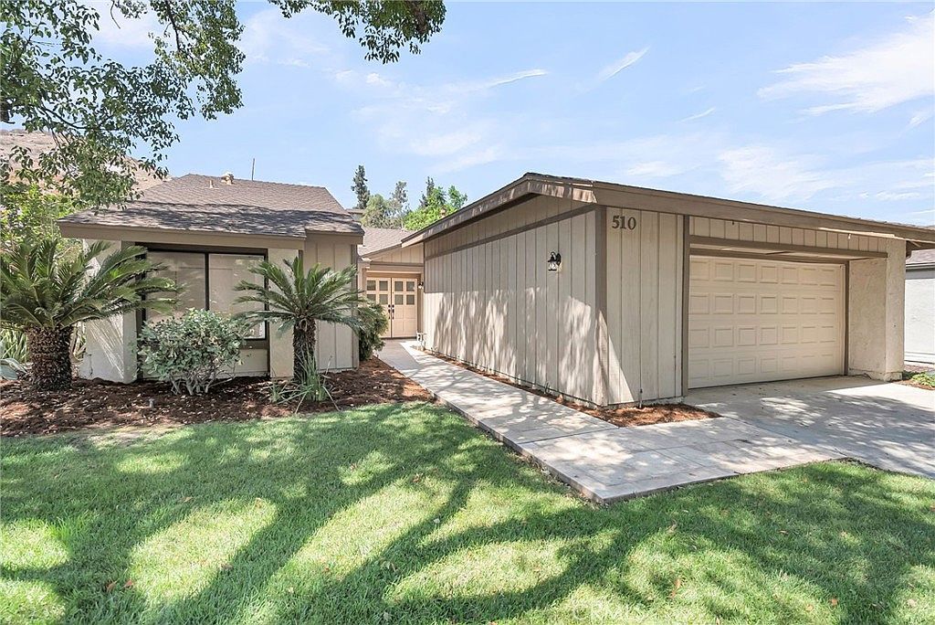 510 Via Zapata Riverside, CA 92507 - Thumbnail 3