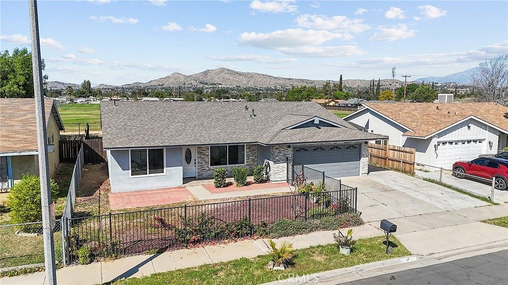 24706 Myrna St Moreno Valley, CA 92553 - Thumbnail 3