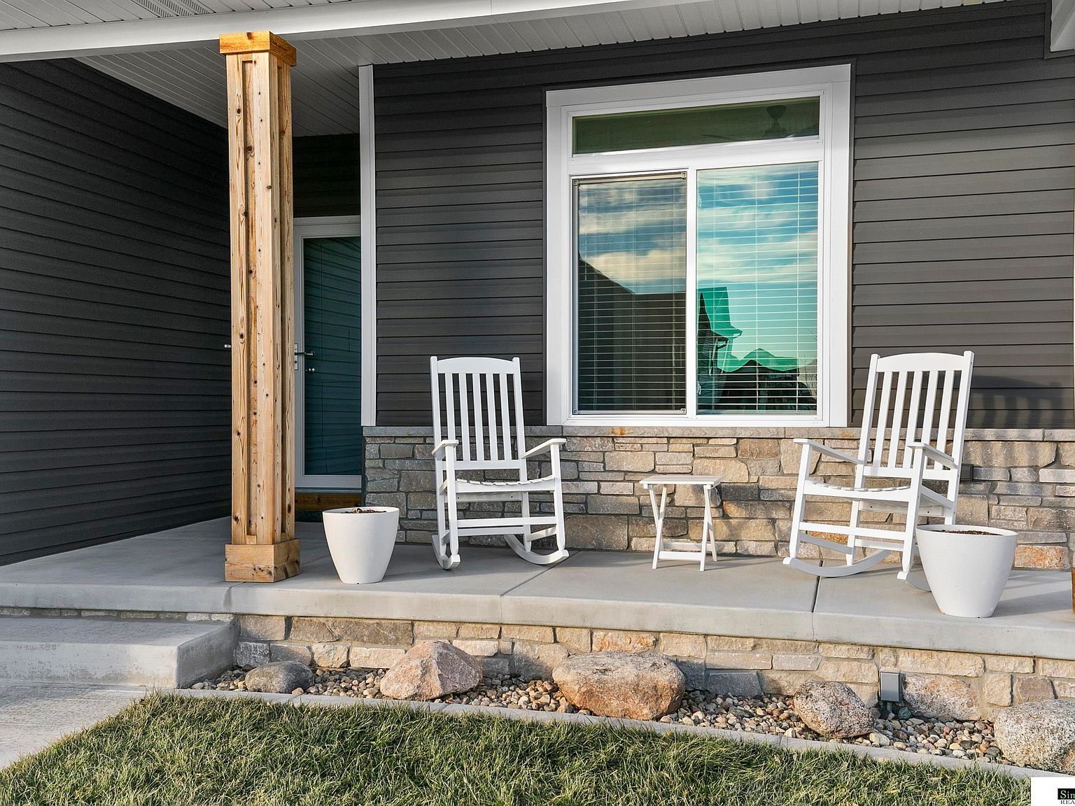 800 W Avondale St Lincoln, NE 68523 - Thumbnail 3