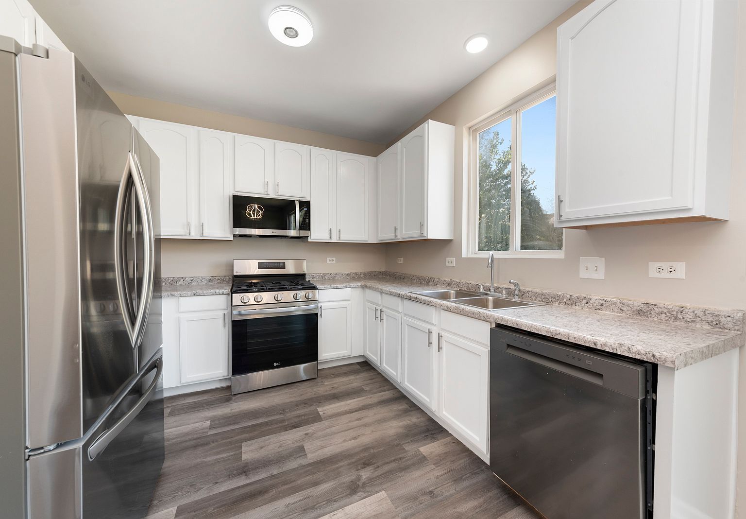 6407 Coyote Ridge Ct Plainfield, IL 60586 - Thumbnail 3