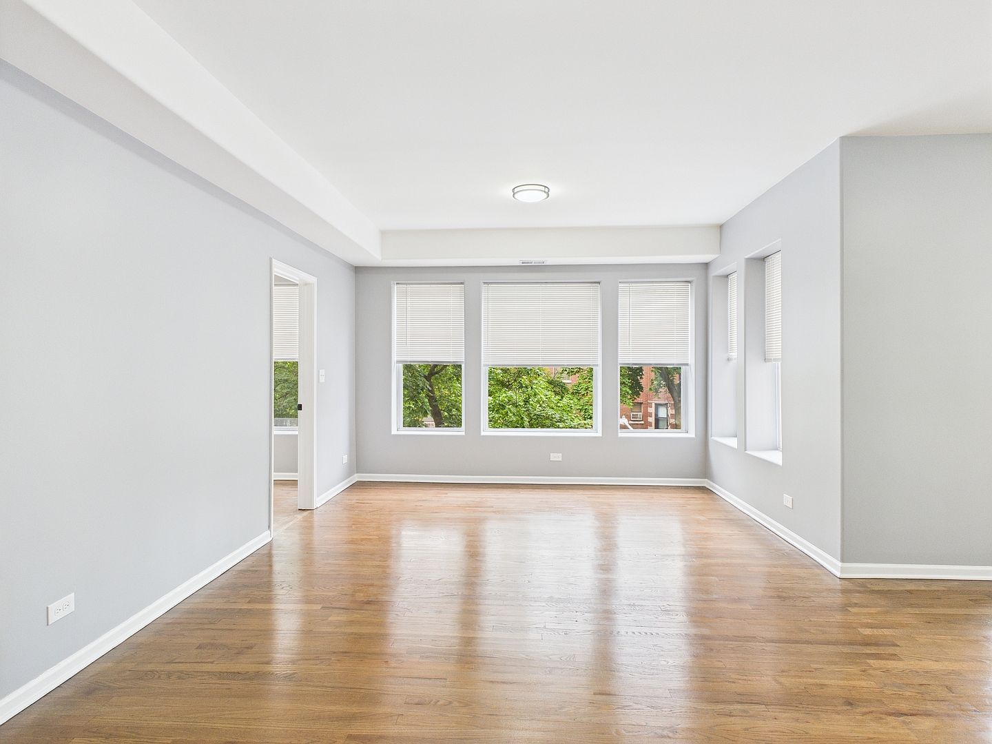 1729 E 67th St #2E Chicago, IL 60649 - Thumbnail 3