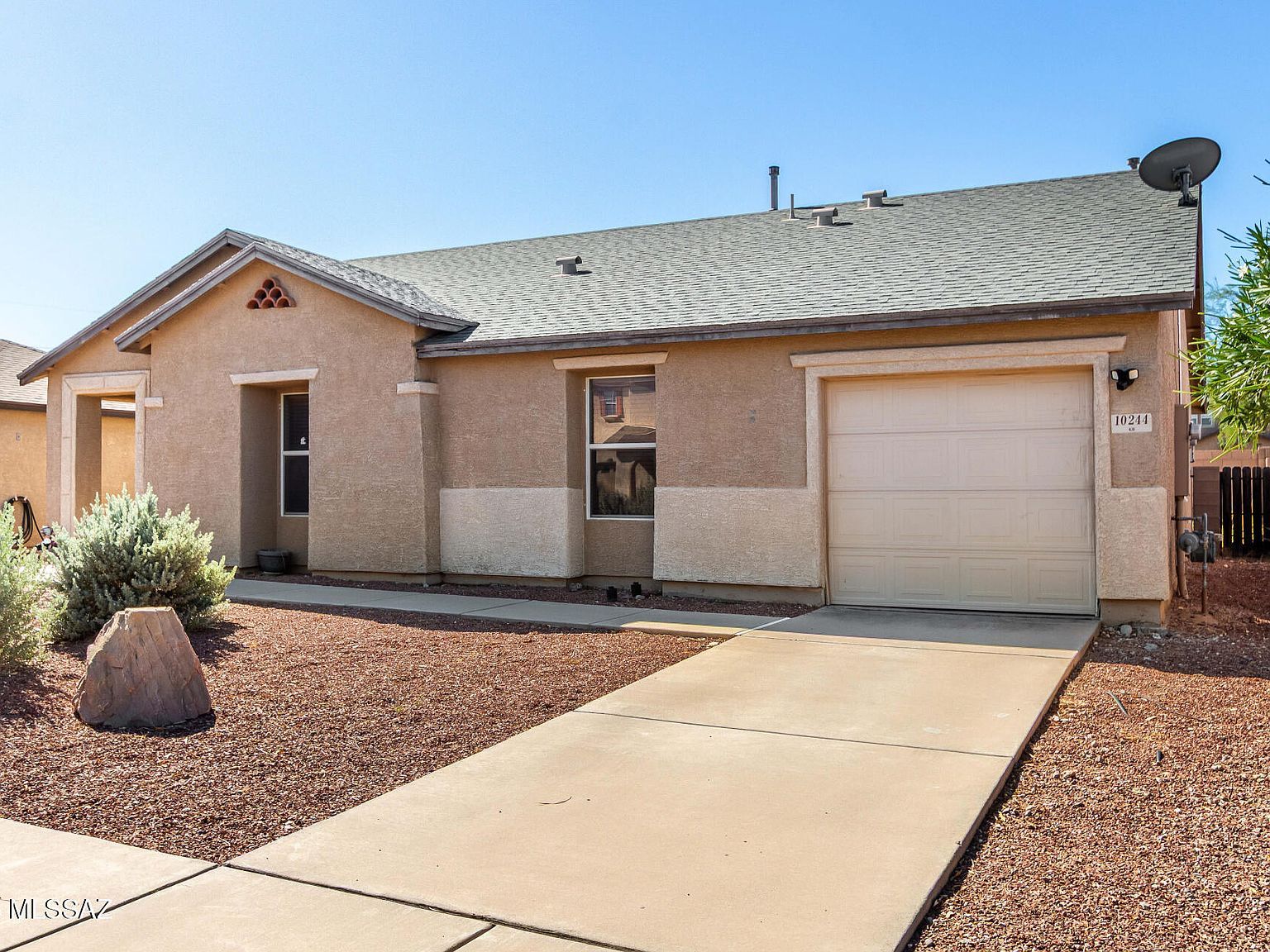 10244 E Placita Pinole Tucson, AZ 85730 - Thumbnail 3