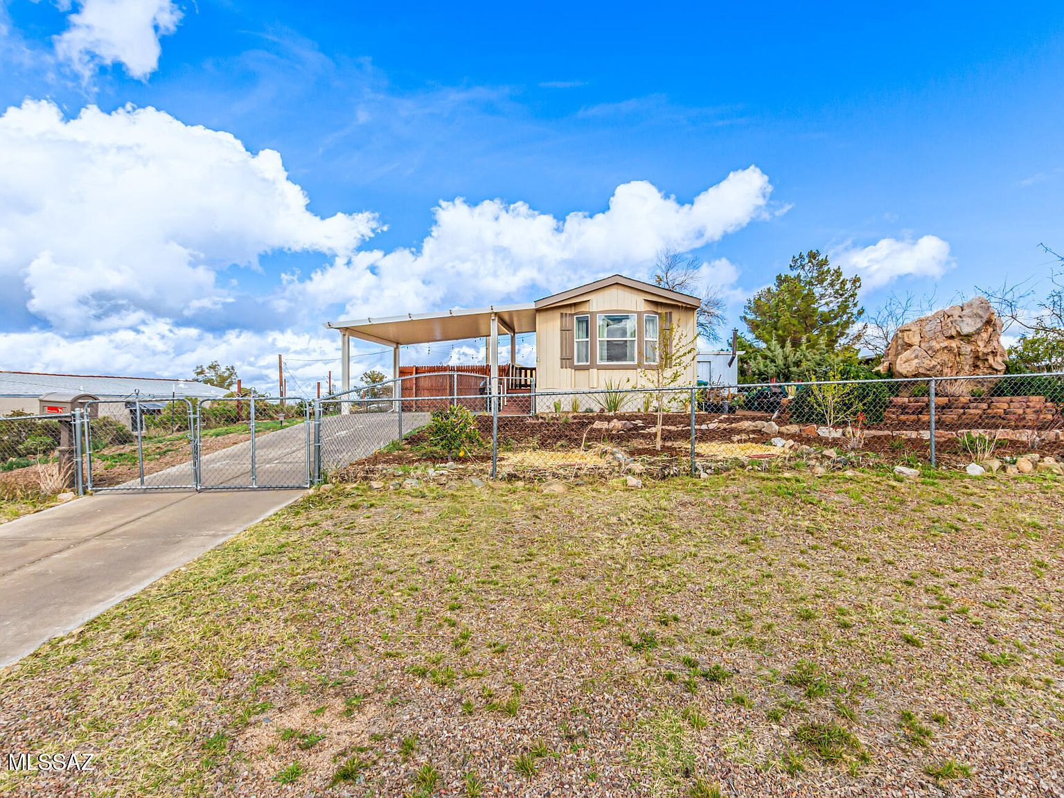 1671 N Calle Futura Oracle, AZ 85623 - Thumbnail 3