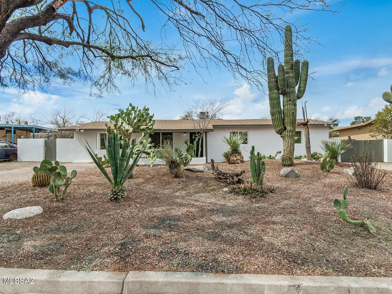 1801 N Cloverland Ave Tucson, AZ 85712 - Thumbnail 3