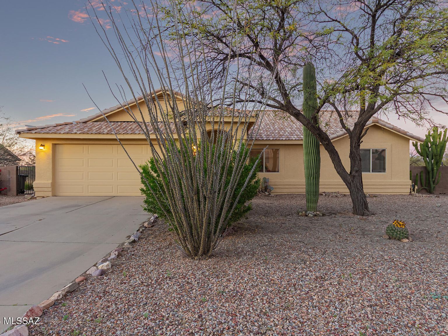 7146 W Resthaven Pl Tucson, AZ 85757 - Thumbnail 3