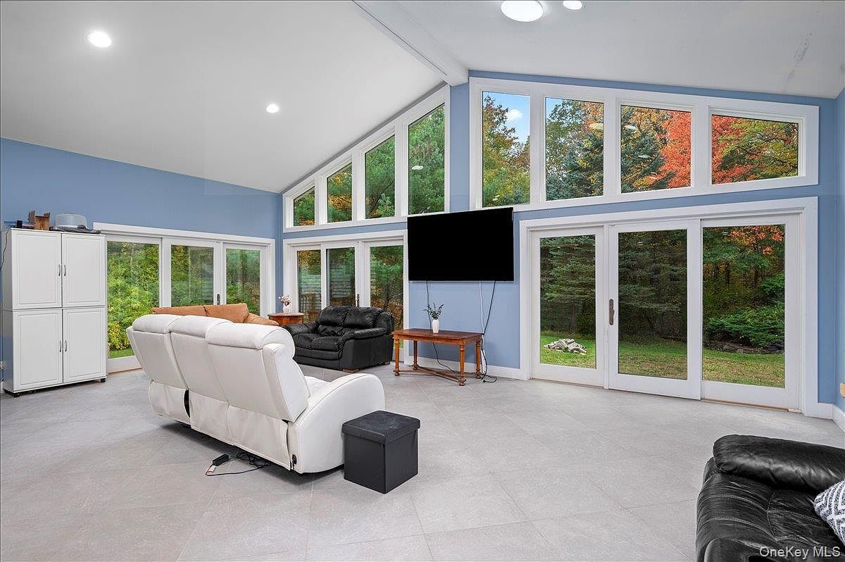 54 Allapartus Rd Ossining, NY 10562 - Thumbnail 3