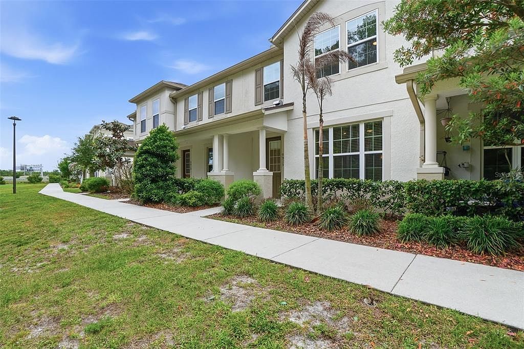 9915 Highland Sky Aly Orlando, FL 32832 - Thumbnail 3