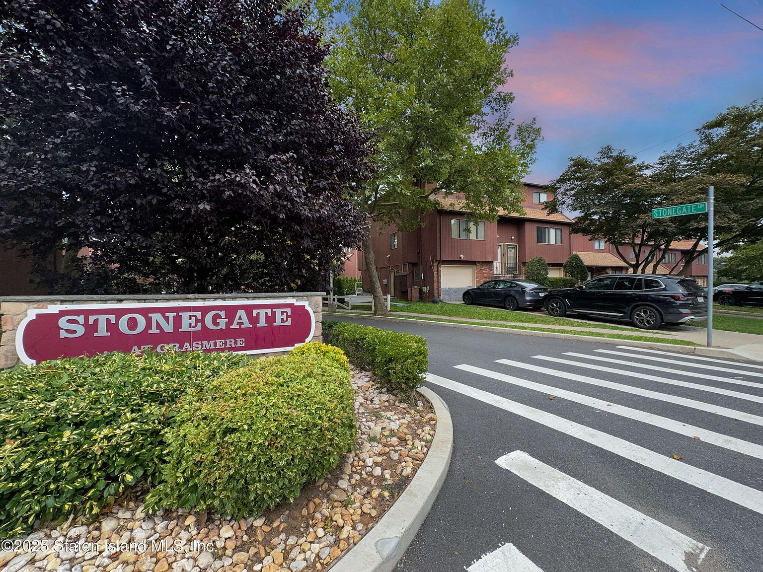 31 Alan Loop Staten Island, NY 10304 - Thumbnail 3