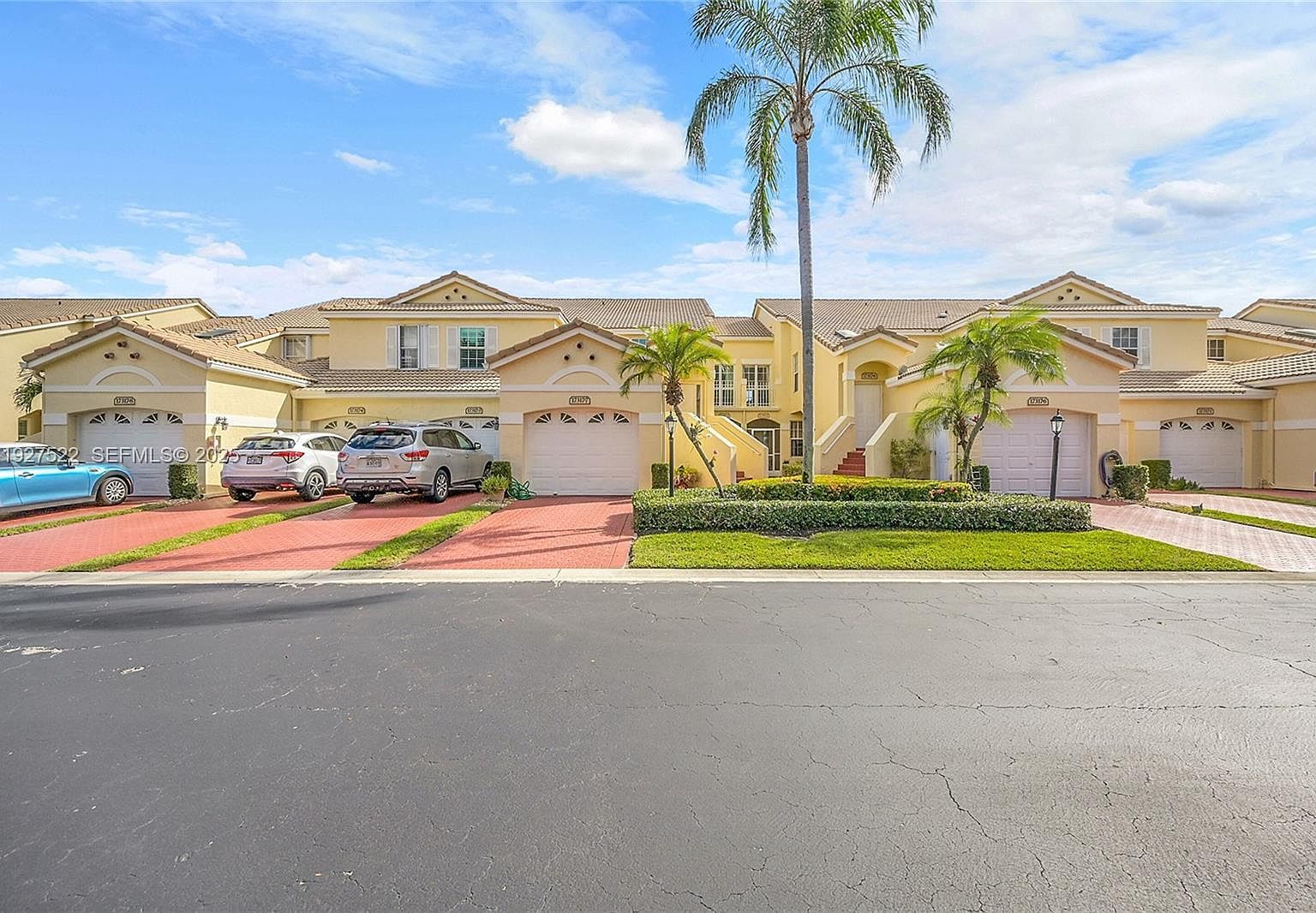 17317 Boca Club Blvd APT 7 Boca Raton, FL 33487 - Thumbnail 3