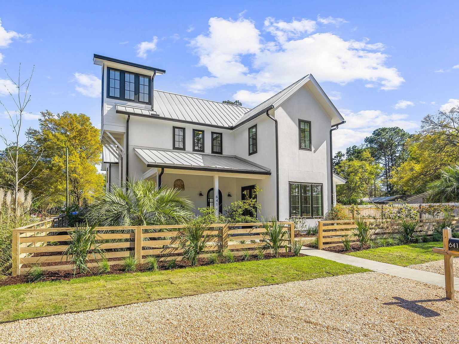 641 Palmetto St Mount Pleasant, SC 29464 - Thumbnail 3