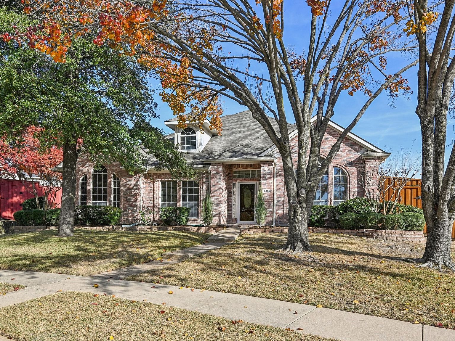 4501 Quincy Ln Plano, TX 75024 - Thumbnail 3