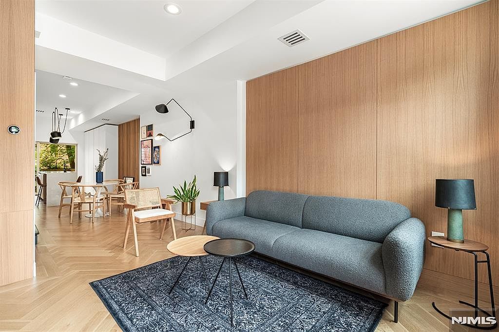 18 1/2 Highland Ave Jersey City, NJ 07306 - Thumbnail 3