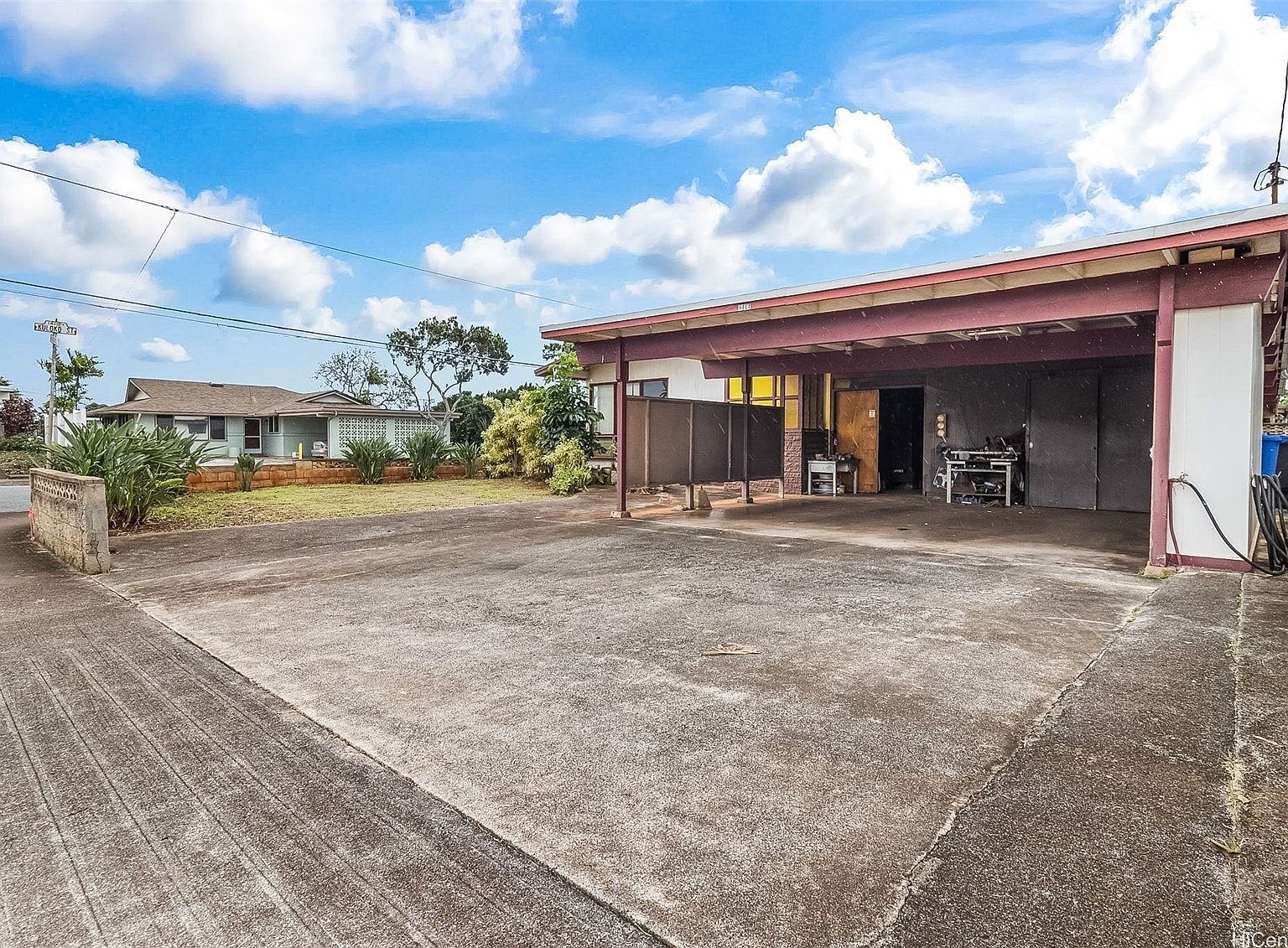 1404 Kaumoli St Pearl City, HI 96782 - Thumbnail 3