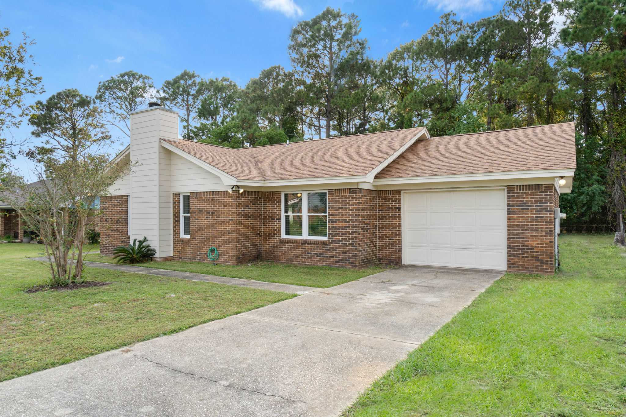 606 Avenue De La Dauphine, Mary Esther, FL, USA, 32569 - Thumbnail 3