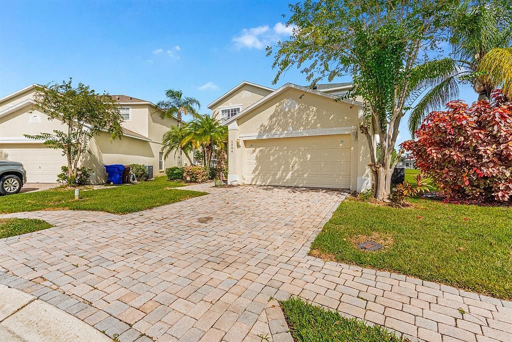 1204 Cumbrian Lakes Ct Kissimmee, FL 34746 - Thumbnail 3