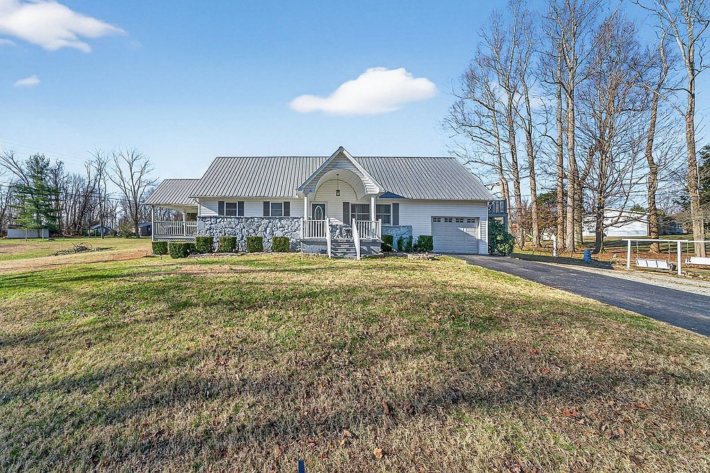 101 Greek Dr Monterey, TN 38574 - Thumbnail 3