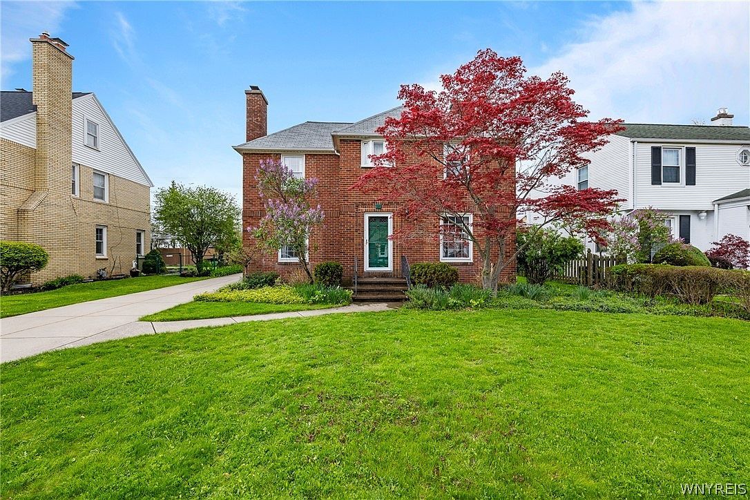 25 Saint Johns Ave Buffalo, NY 14223 - Thumbnail 3