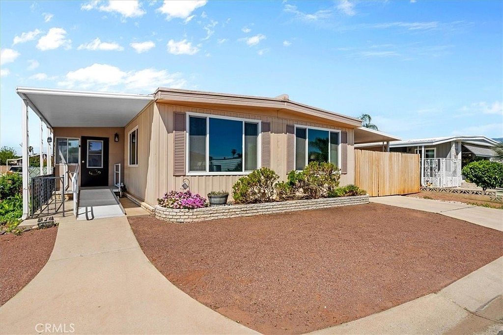 850 San Ynez Dr Hemet, CA 92543 - Thumbnail 3