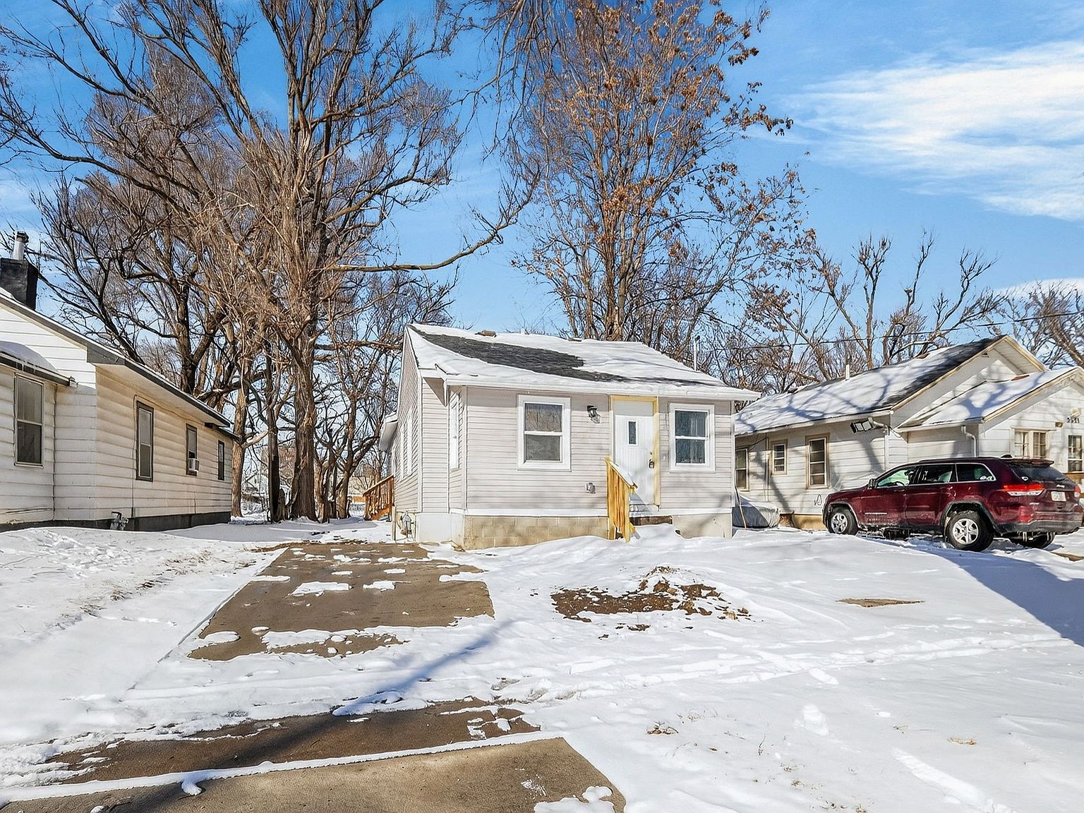 2024 Capitol Ave Des Moines, IA 50317 - Thumbnail 3