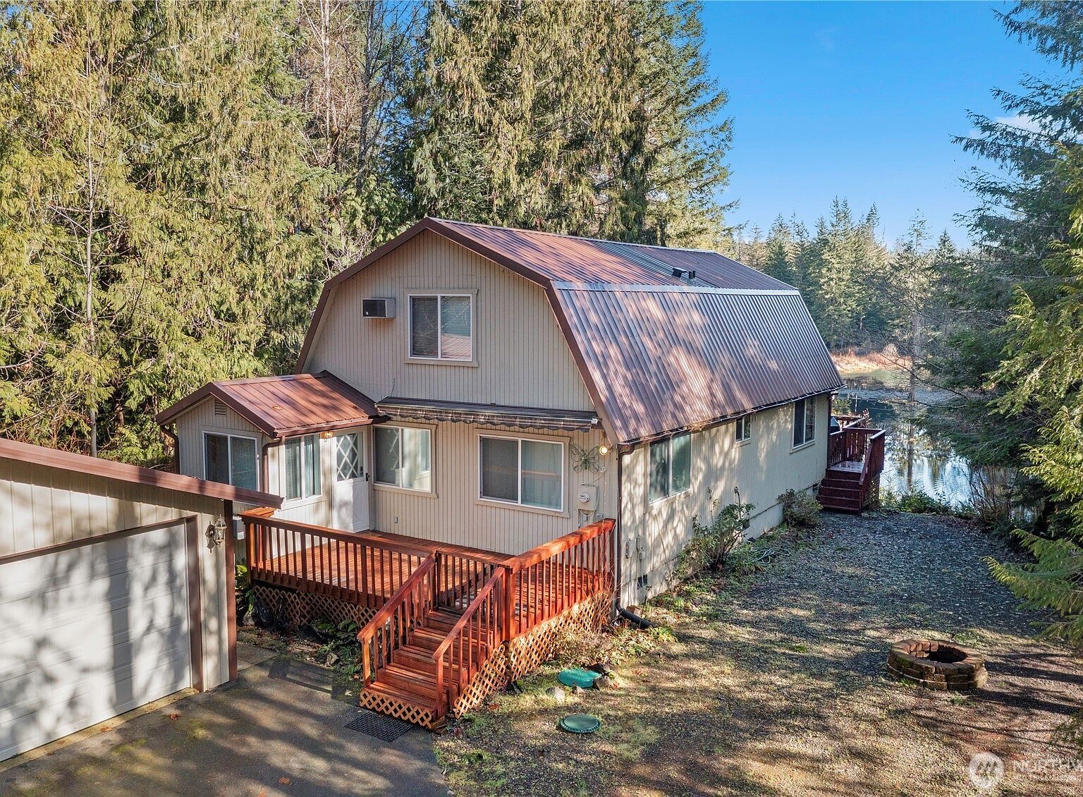 941 N Potlatch Dr Hoodsport, WA 98548 - Thumbnail 3