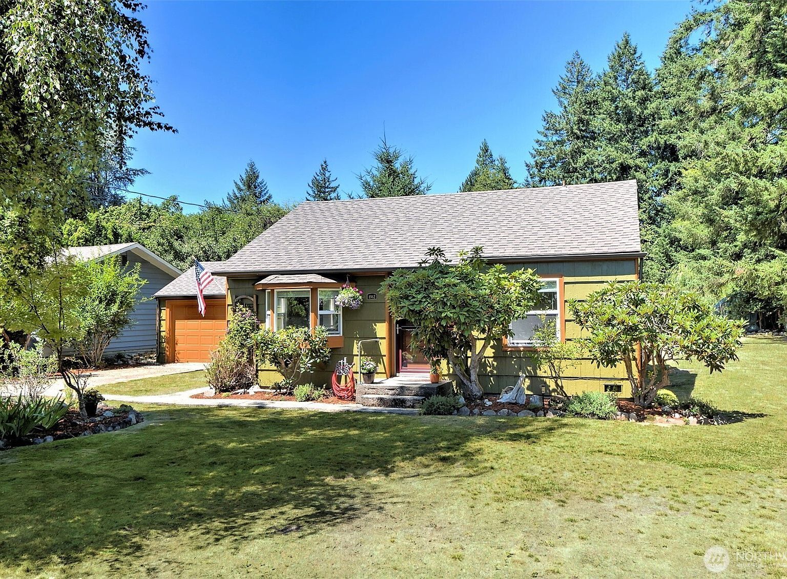 1912 Elliott Ave NW Olympia, WA 98502 - Thumbnail 3