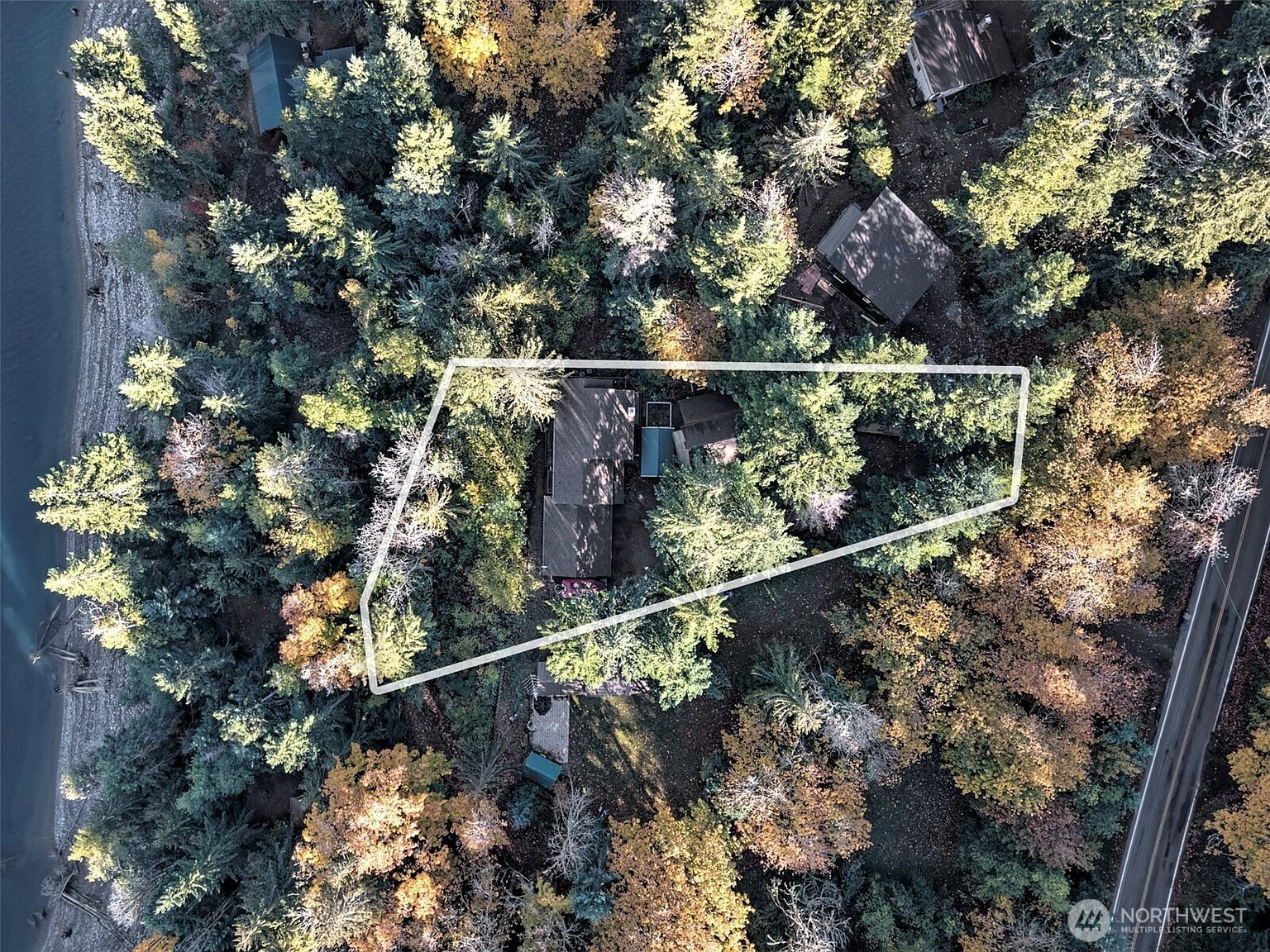 5791 N Lake Cushman Rd Hoodsport, WA 98548 - Thumbnail 3