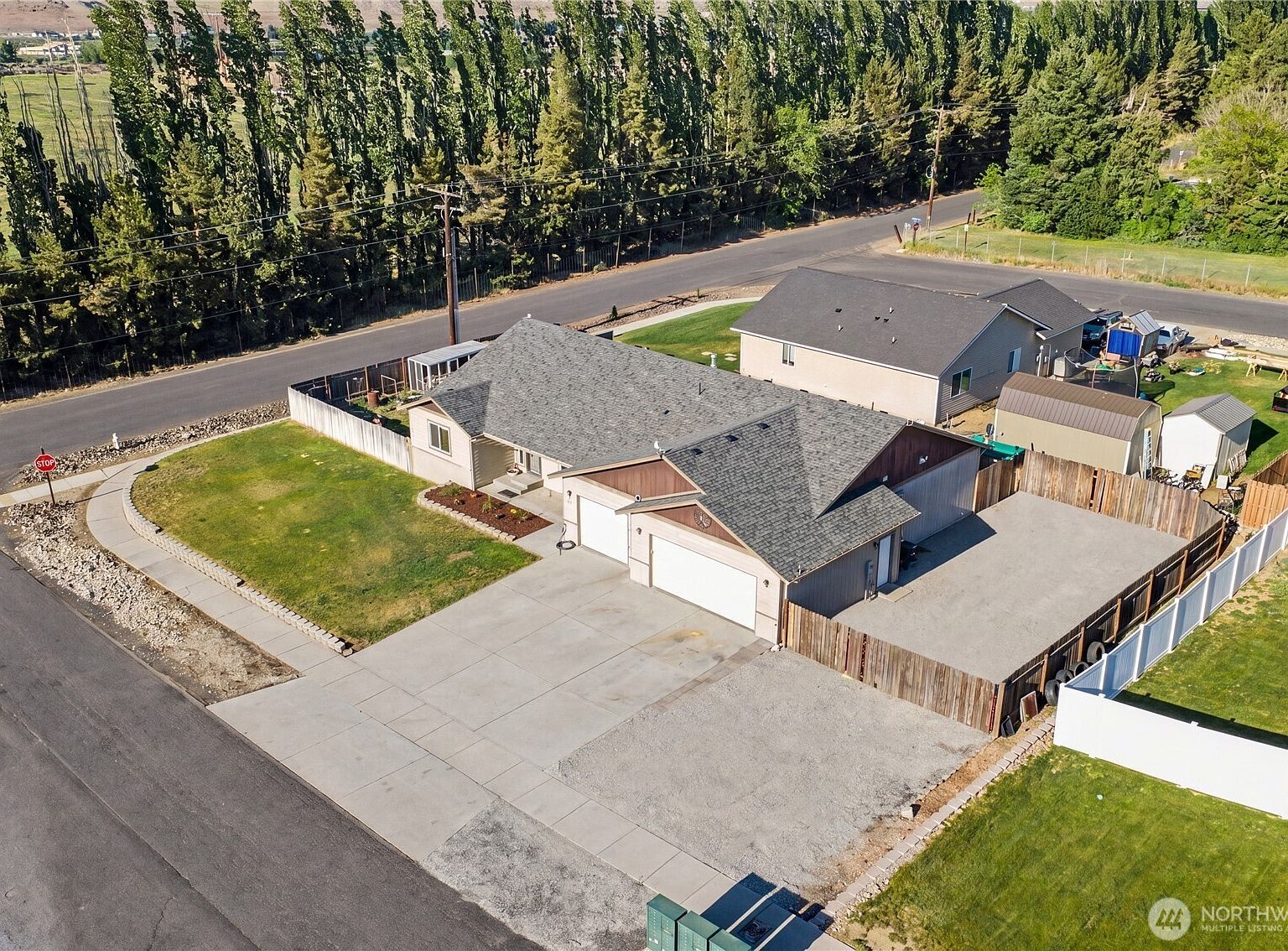 21 Ambrosia Ln Malaga, WA 98828 - Thumbnail 3