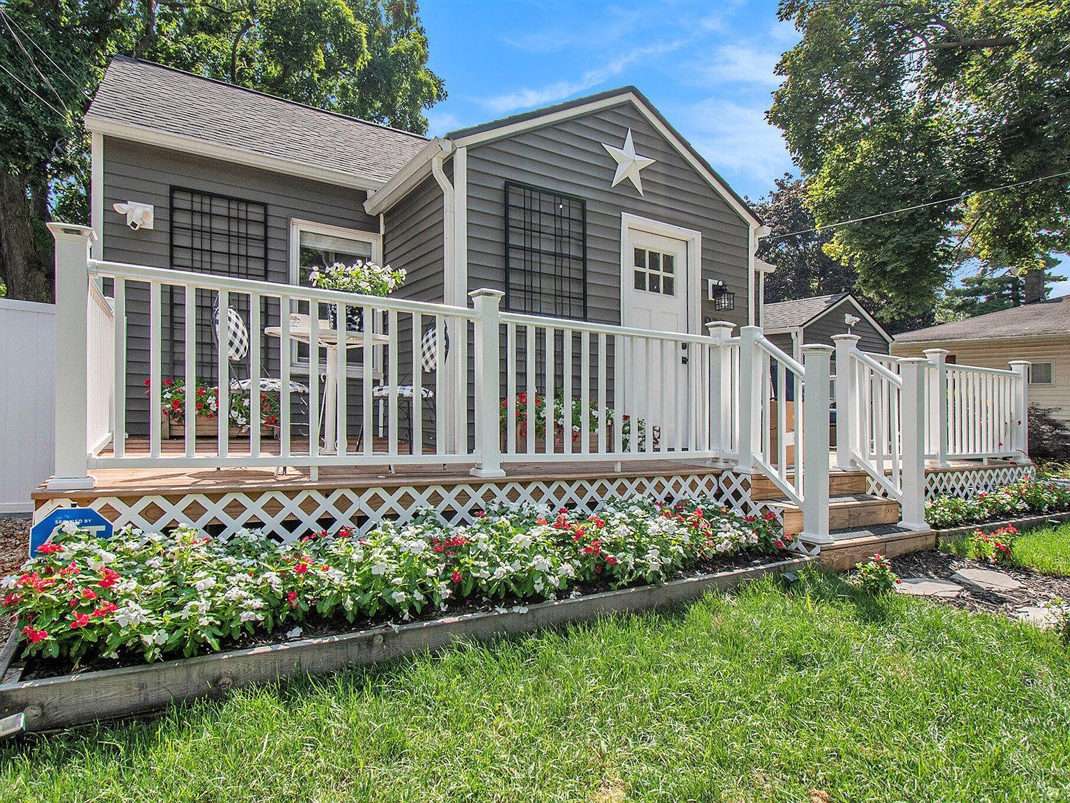 938 Cogswell St NW Grand Rapids, MI 49544 - Thumbnail 3