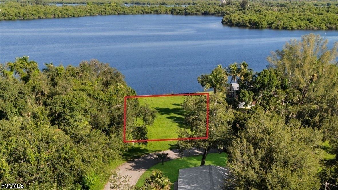 4859 E Riverside Dr Fort Myers, FL 33905 - Thumbnail 3
